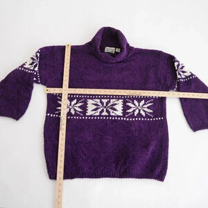 Vintage Separates  Scene Purple Turtle Neck Knit Sweater w Snowflake Design L